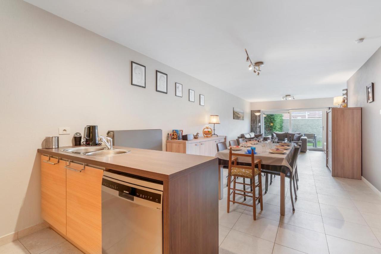 Luxury Apartment With Garden Close To The Beach Остенде Екстер'єр фото