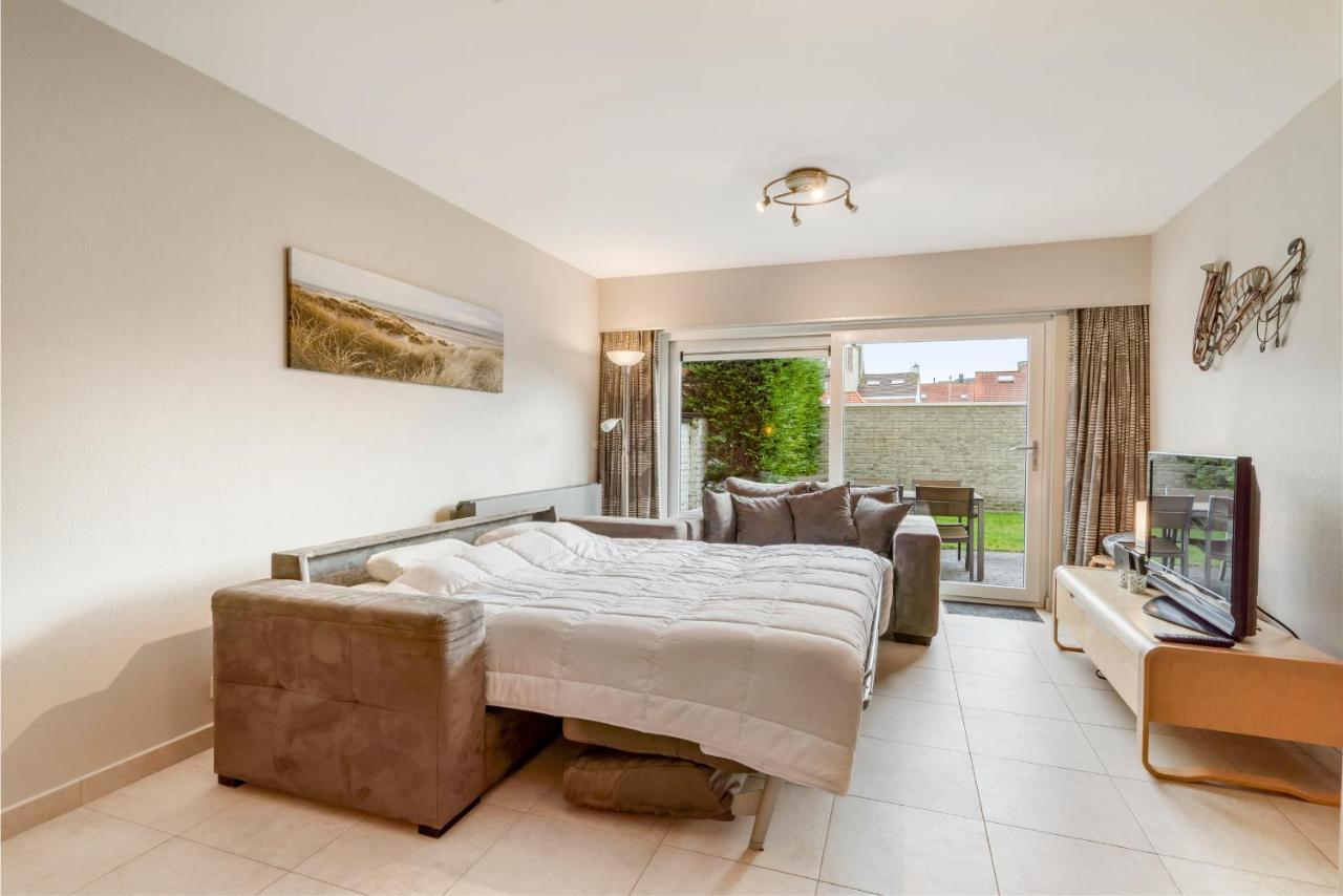 Luxury Apartment With Garden Close To The Beach Остенде Екстер'єр фото